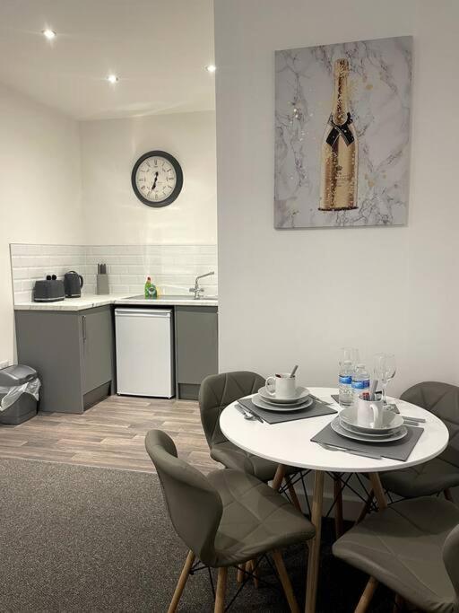 #4Bs 1 Bed Serviced Apartment Derby Ngoại thất bức ảnh